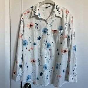 NWOT Floral white button down blouse